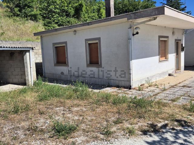 Rustico in vendita a Civitella Casanova, Abruzzo