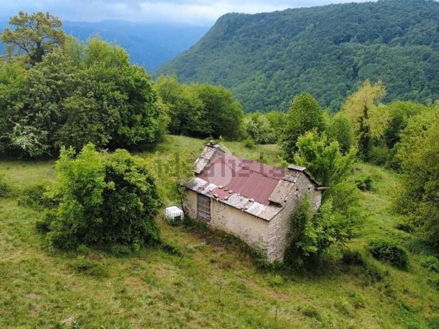 Rustico in vendita a Velo Veronese, Veneto