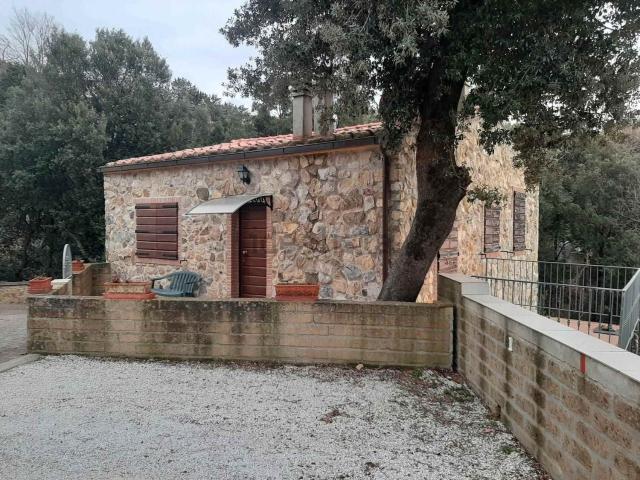 Rustico in vendita a Santa Luce, Toscana