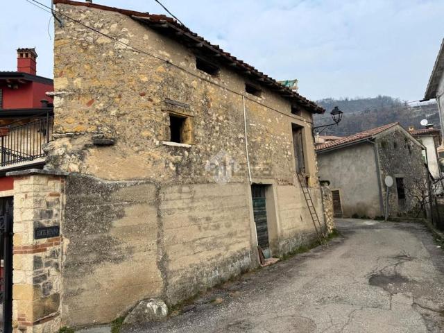Rustico in vendita a Marano Di Valpolicella, Veneto