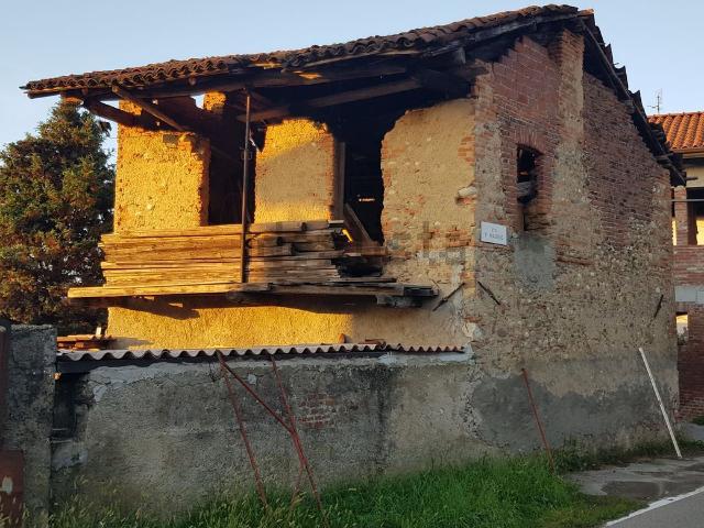 Rustico in vendita a Rocchetta, Piemonte