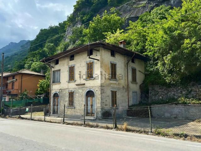 Rustico in vendita a Comunità montana della valle Camonica, Piancogno