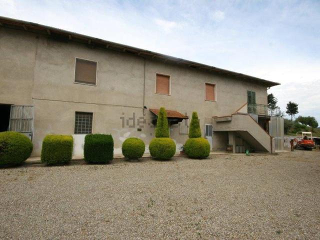 Rustico in vendita a Unione dei Comuni Circondario dell'Empolese Valdelsa, Lucardo