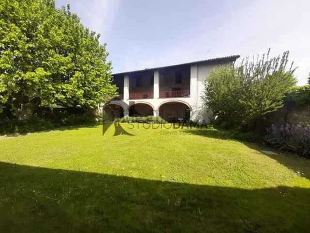 Rustico in vendita a Bedizzole, Brescia