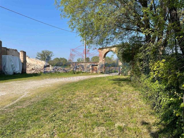 Rustico in vendita a Fiorenzuola D'arda, Reggio Emilia