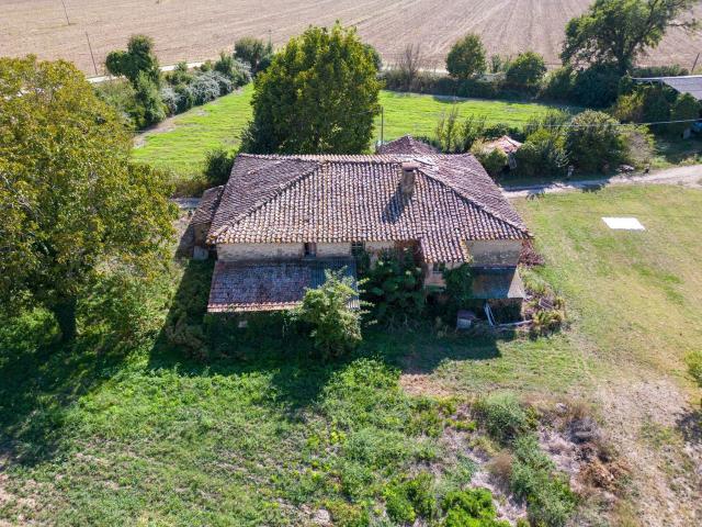 Rustico in vendita a Deruta, Umbria