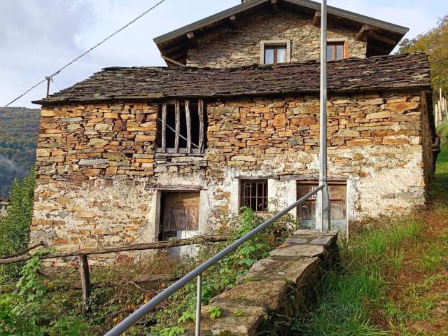 Rustico in vendita a Sarona, Curiglia con Monteviasco