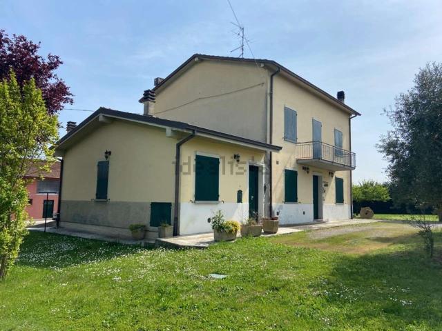 Rustico in vendita a San Bartolomeo, Reggio Emilia