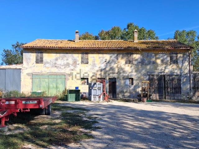 Rustico in vendita a Marche, Pesaro E Urbino