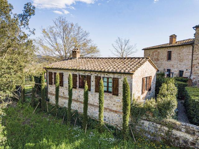 Rustico in vendita a Rapolano Terme, Siena