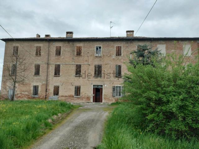 Rustico in vendita a Albareto, Modena