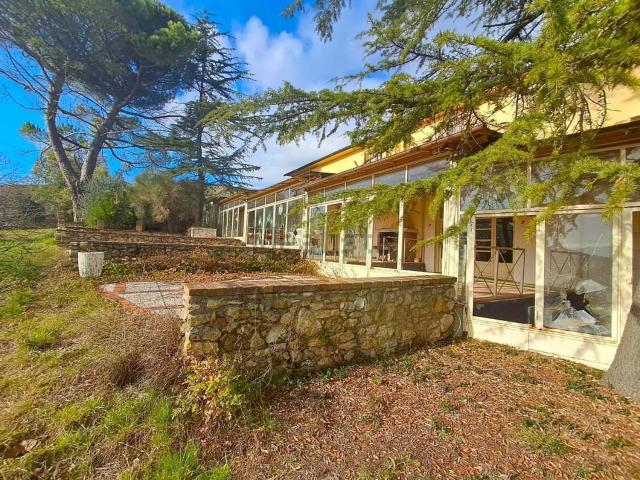 Rustico in vendita a Casciana Terme Lari, Parlascio