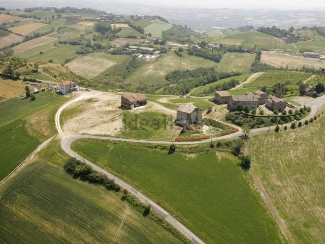Rustico in vendita a Unione di comuni Terre di Castelli, Castelvetro Di Modena