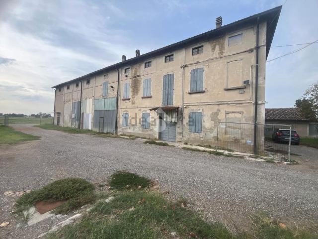Rustico in vendita a Castelnovo di Sotto