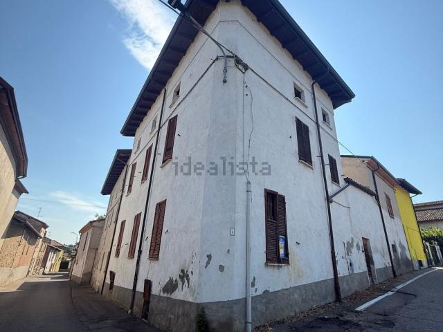Rustico in vendita a Retorbido, Lombardia