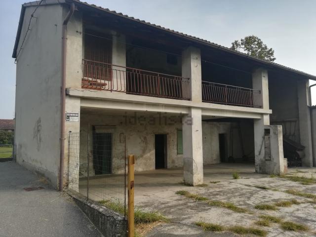 Rustico in vendita a Sergnano, Lombardia
