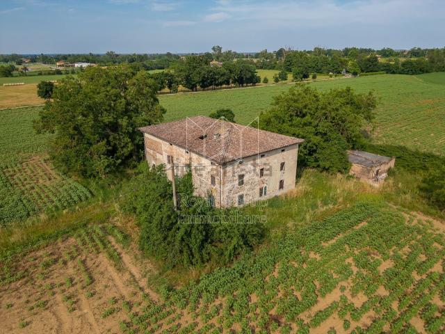 Rustico in vendita a Cantone, Noceto