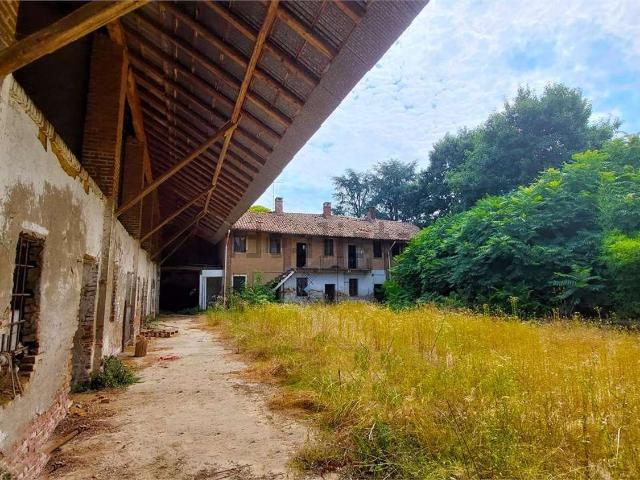 Rustico in vendita a Robecco Sul Naviglio, Lombardia