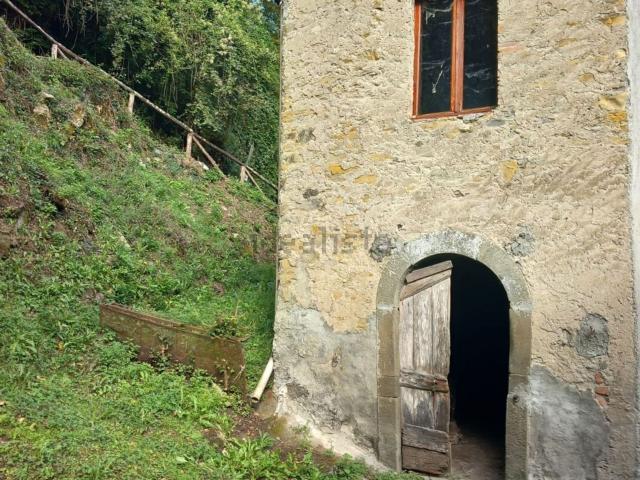 Rustico in vendita a Fornoli, Villafranca in Lunigiana