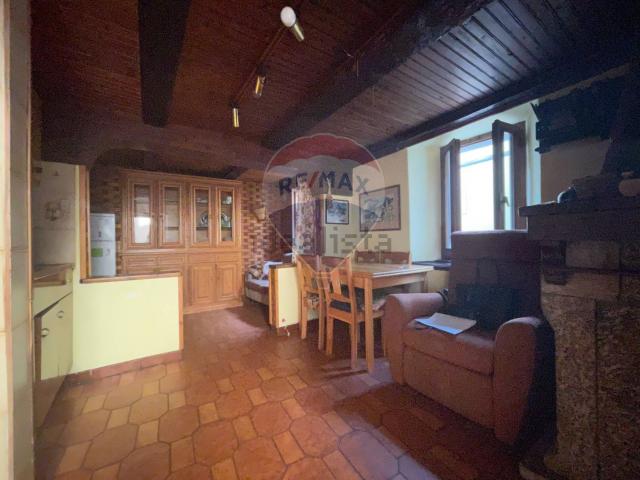 Rustico in vendita a Valle Cannobina, Piemonte