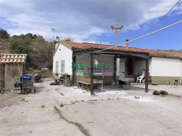 Rustico in vendita a Gela, Sicilia