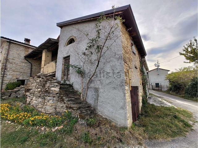 Rustico in vendita a Gropparello, Reggio Emilia