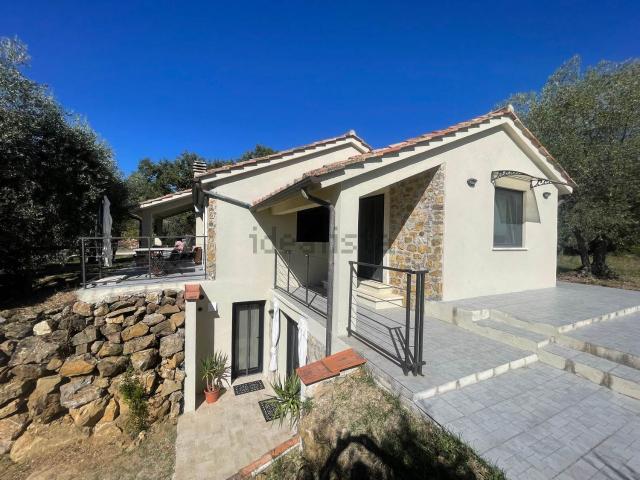 Rustico in vendita a Scansano, Grosseto