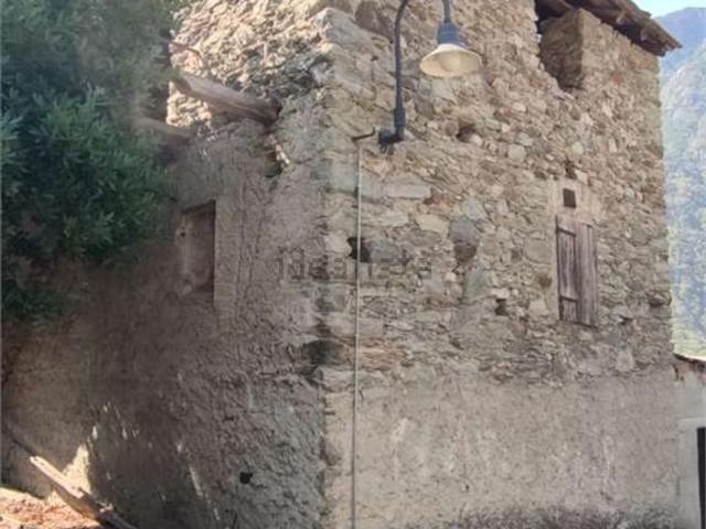 Rustico in vendita a Pié de Ville, Arnad