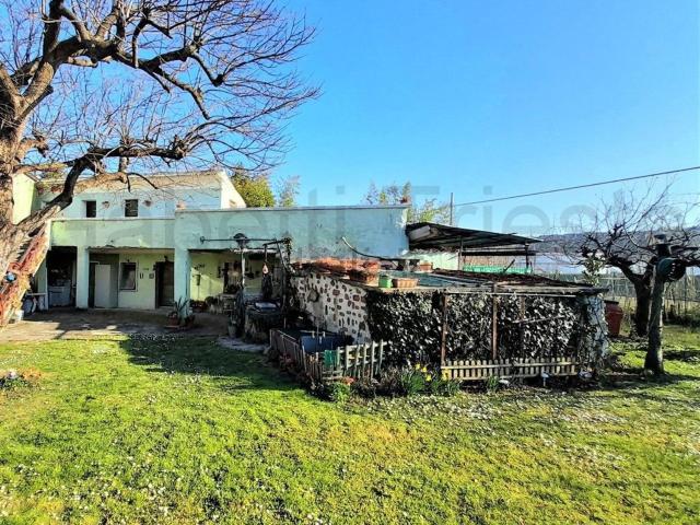 Rustico in vendita a San Dorligo Della Valle, Friuli-Venezia Giulia