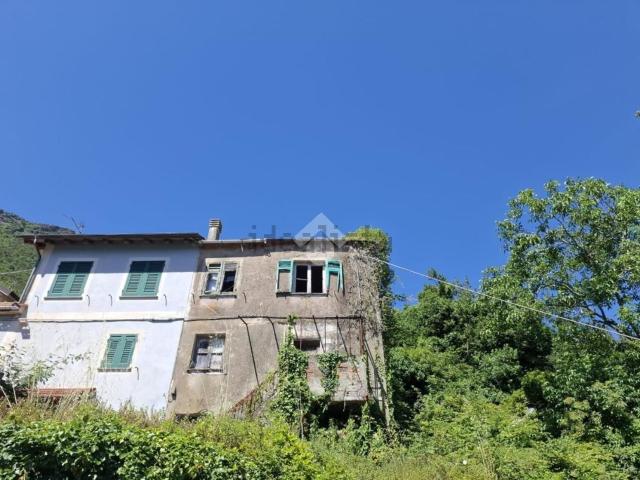 Rustico in vendita a Ponente, Serra Riccò
