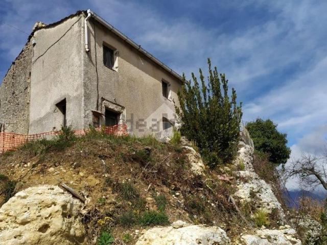 Rustico in vendita a Arpino, Lazio