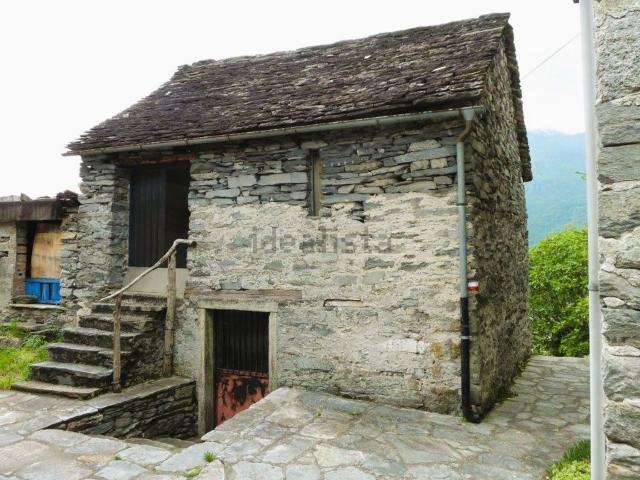 Rustico in vendita a Roldo, Montecrestese