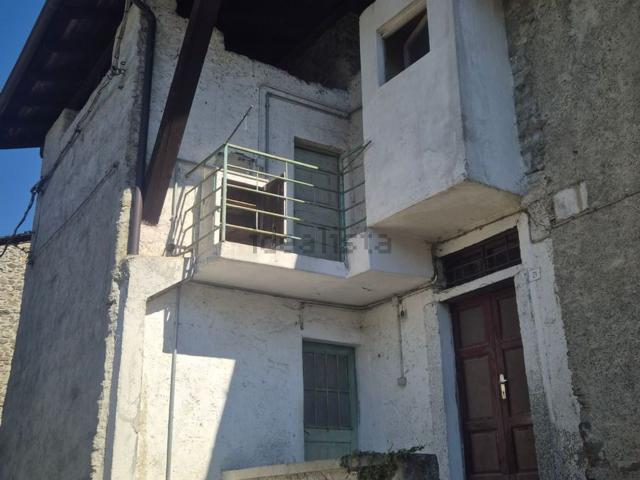 Rustico in vendita a Caiolo, Lombardia