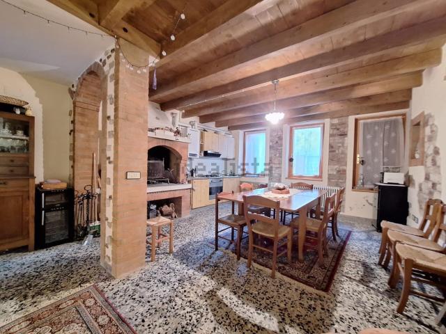 Rustico in vendita a Calvene, Veneto