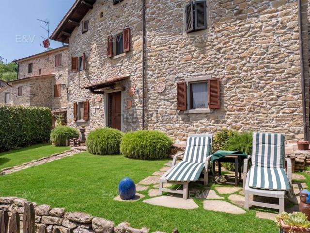 Rustico in vendita a Raggiolo, Ortignano Raggiolo