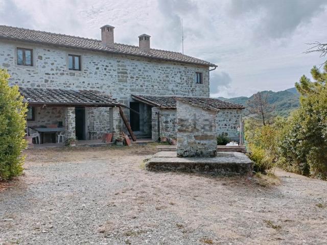Rustico in vendita a Borgo San Lorenzo, Toscana