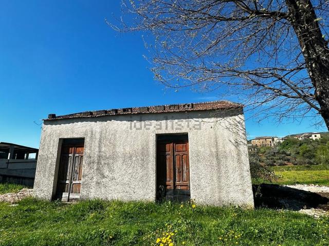 Rustico in vendita a Isola Del Liri E Superiore, Lazio