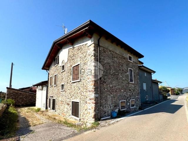 Rustico in vendita a Rivoli Veronese, Veneto