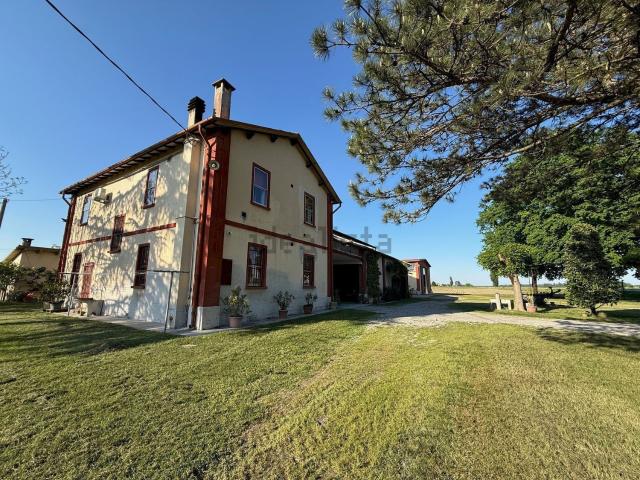 Rustico in vendita a Molinella, Reggio Emilia
