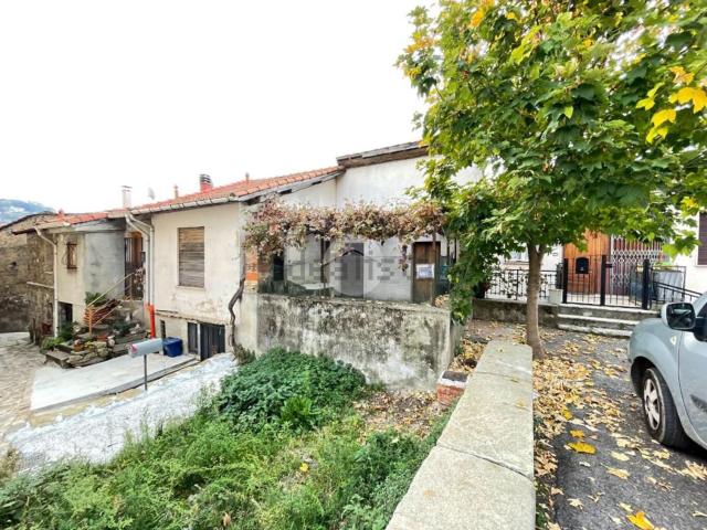 Rustico in vendita a Bajardo, Liguria
