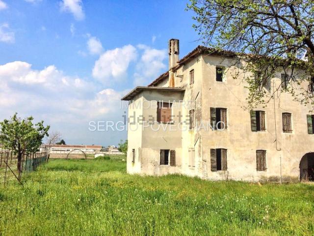 Rustico in vendita a Nervesa Della Battaglia, Veneto