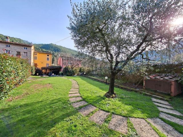 Rustico in vendita a San Giusto di Compito, Capannori
