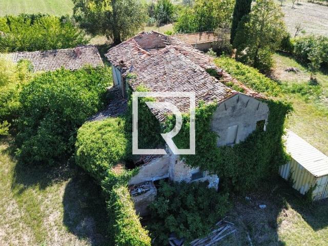 Rustico in vendita a Carpena, Forlì