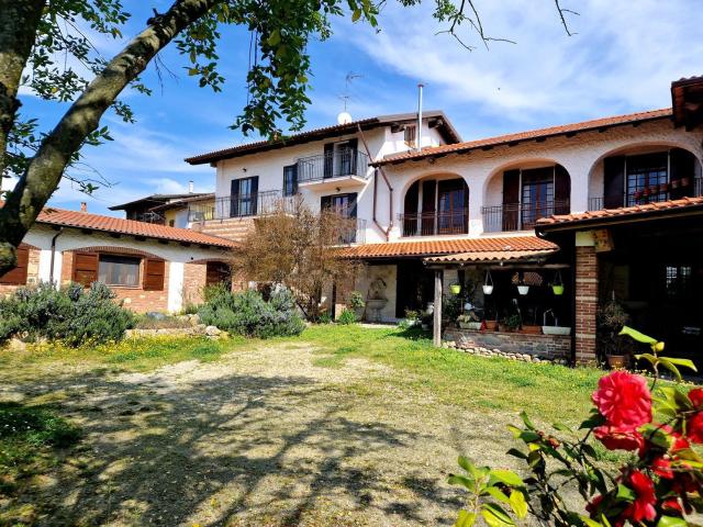 Rustico in vendita a Piemonte, Asti