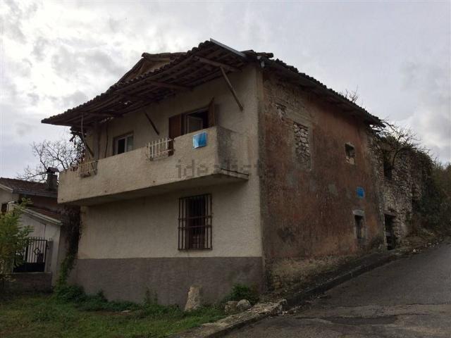 Rustico in vendita a Scurcola Marsicana, Abruzzo
