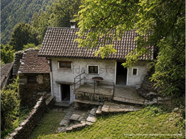 Rustico in vendita a Valle Cannobina, Piemonte