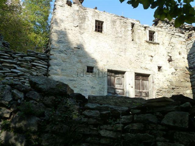 Rustico in vendita a Castello, Piemonte