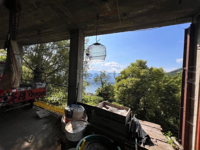 Rustico in vendita a Parzanica, Lombardia