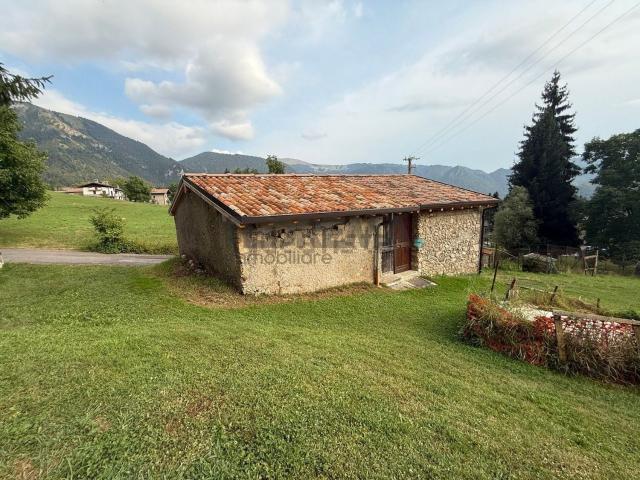 Rustico in vendita a Dorga, Castione Della Presolana