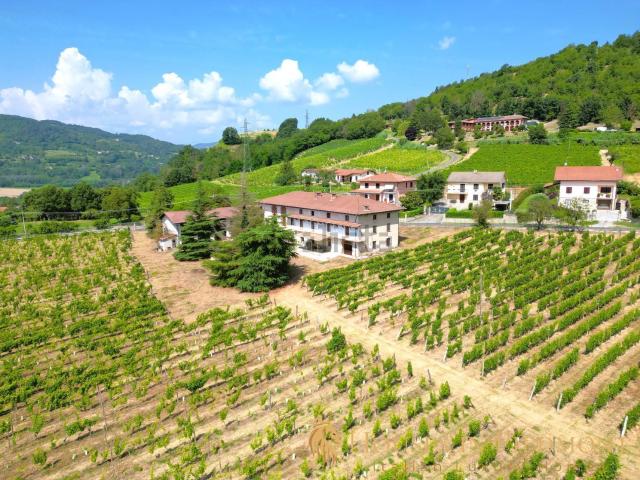 Rustico in vendita a Monastero Bormida, Asti